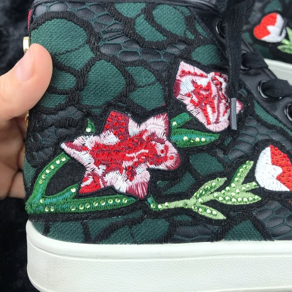 Steve Madden Embroidered Sneakers - Picture 13 of 15